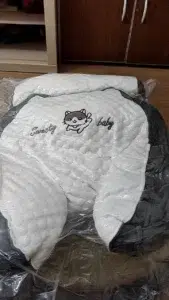 Click to view full screen Almofada Ergonômica Lovely Deluxe™ / O Melhor Suporte ao Seu Corpo Enquanto Você Relaxa, Lê ou Assiste TV! photo review